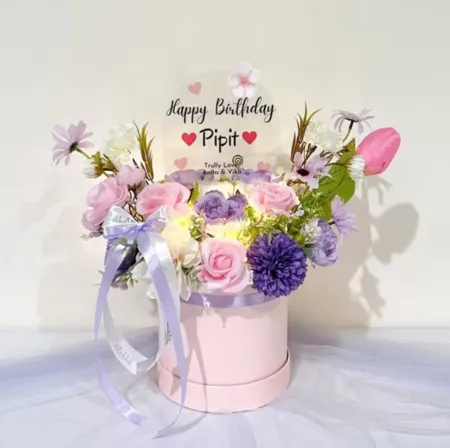 Bloom Box Akrilik Ucapan Ulang Tahun Dompu